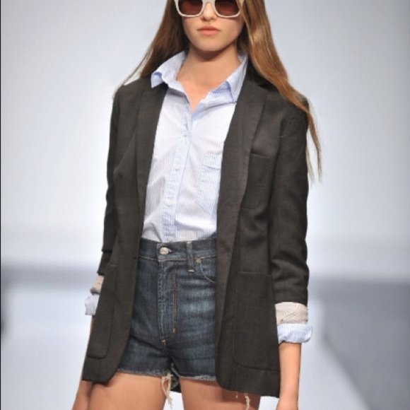 Aritzia Talula Black Oxford Blazer w Gold Buttons - Picture 3 of 11